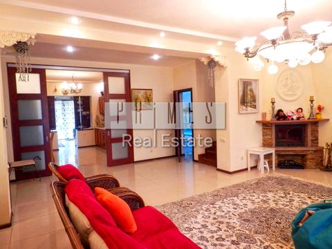 будинок за адресою Івана Франка вул.