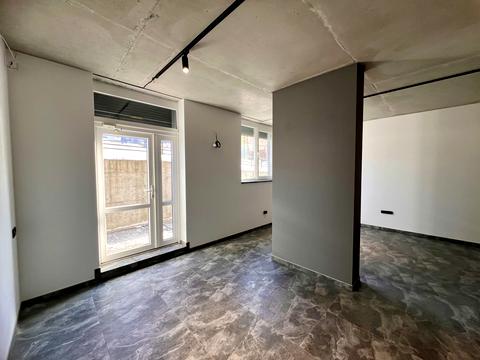 коммерческая по адресу Гнездовского ул., 75в