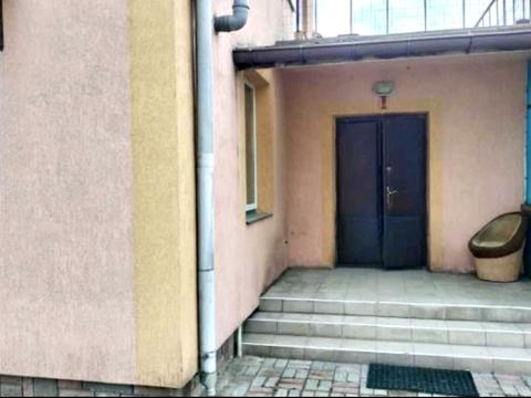 дом по адресу Лесі Українки
