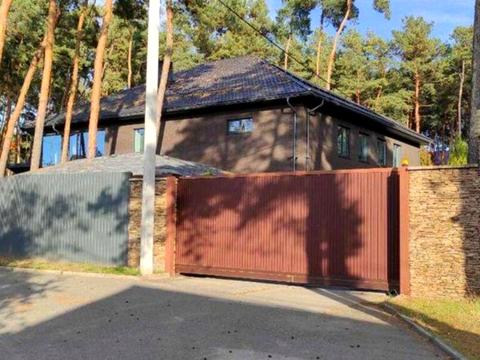 будинок за адресою Богдана Хмельницького вул.