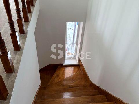 будинок за адресою Садова вул., 27