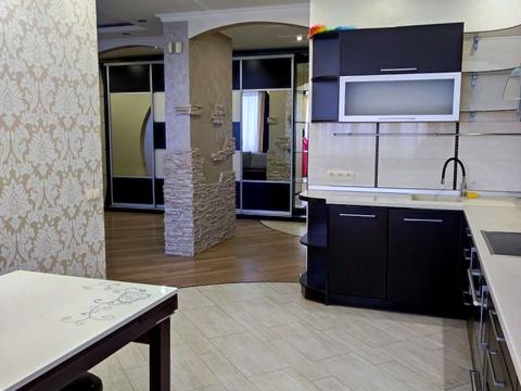 квартира за адресою Степана Рудницького вул. (Академіка Вільямса), 5