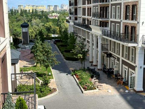 комерційна за адресою Київ, Михайла Максимовича вул. (Онуфрія Трутенка), 24-В