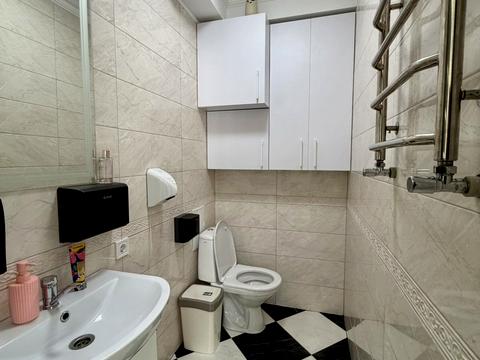 комерційна за адресою Івано-Франківськ, Андрія Мельника вул., 10 к2