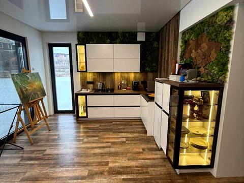 будинок за адресою с. Вишеньки, Набережна