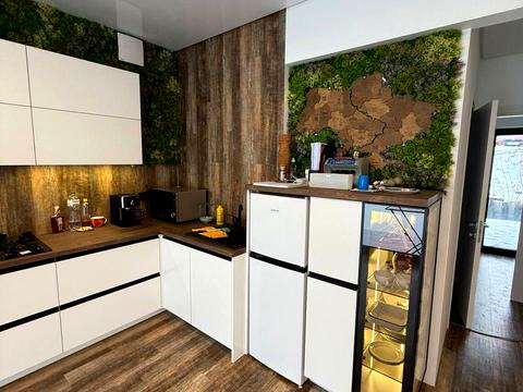 будинок за адресою с. Вишеньки, Набережна