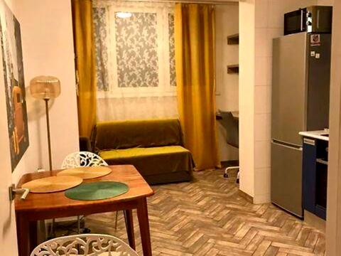 квартира за адресою Михайла Максимовича вул. (Онуфрія Трутенка), 7-А