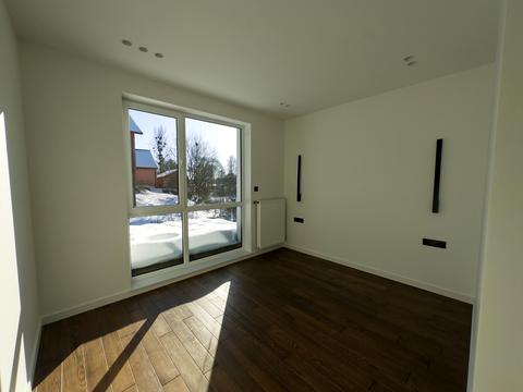 дом по адресу Озерна