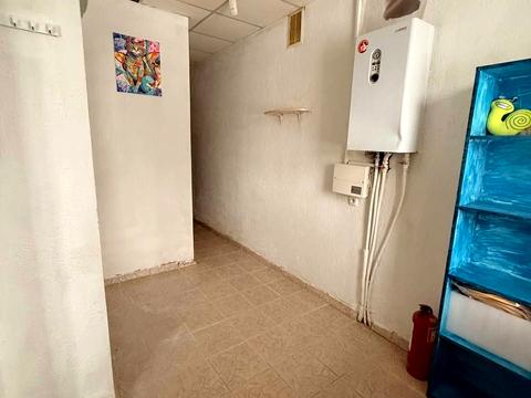 комерційна за адресою Вериківського вул., 23