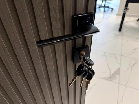 комерційна за адресою Глибочицька вул., 73