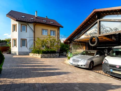 дом по адресу Днепровская ул. (Калинина)