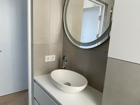 квартира за адресою Салютна вул., 2к2