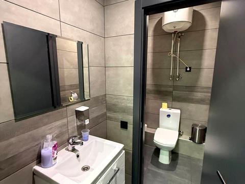 комерційна за адресою Володимира Вернадського вул. (Дзержинського), 29-К