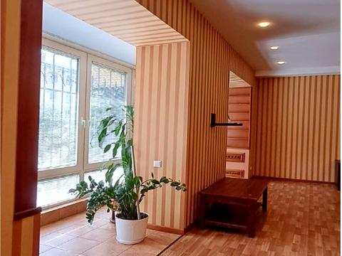 будинок за адресою Соборна пл. (Жовтнева)