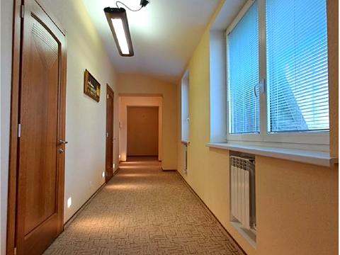 будинок за адресою Соборна пл. (Жовтнева)