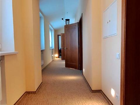 будинок за адресою Соборна пл. (Жовтнева)