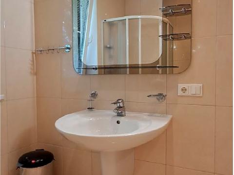 будинок за адресою Соборна пл. (Жовтнева)