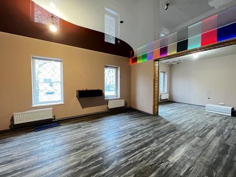 комерційна за адресою Івана Мазепи вул. (Щорса), 5