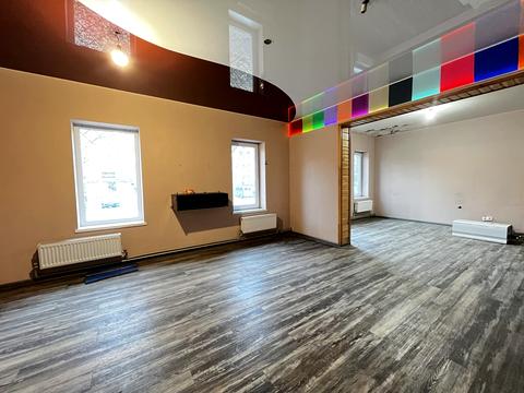 комерційна за адресою Івана Мазепи вул. (Щорса), 5