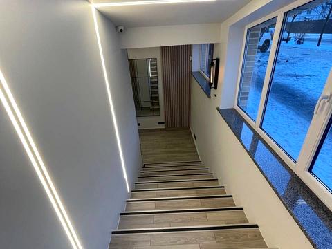 комерційна за адресою Кошова вул., 107