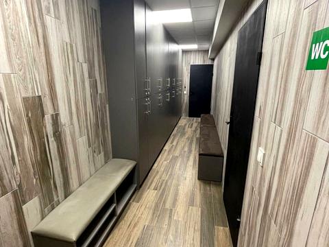 комерційна за адресою Кошова вул., 107