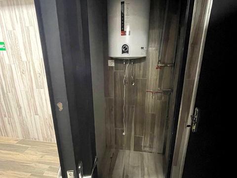 комерційна за адресою Кошова вул., 107