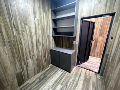 комерційна за адресою Кошова вул., 107