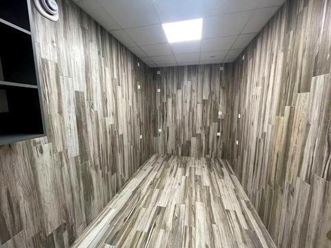 комерційна за адресою Кошова вул., 107