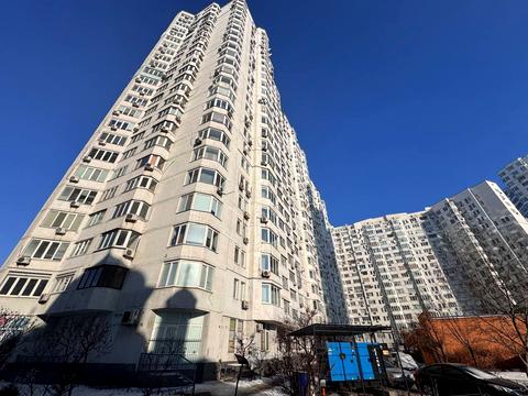 квартира за адресою Миколи Бажана просп., 10