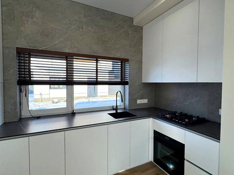 будинок за адресою Перемоги