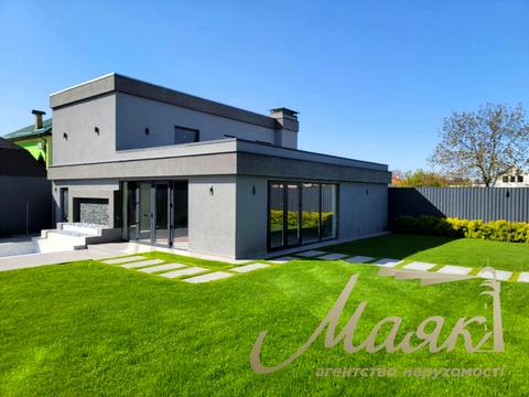 будинок за адресою Квітнева вул.