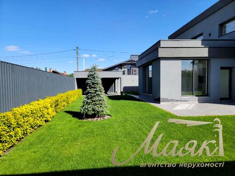 будинок за адресою Квітнева вул.