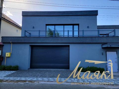 будинок за адресою Квітнева вул.