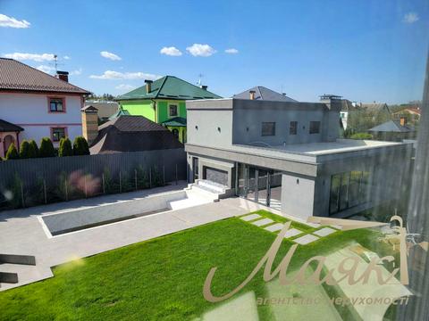 будинок за адресою Квітнева вул.