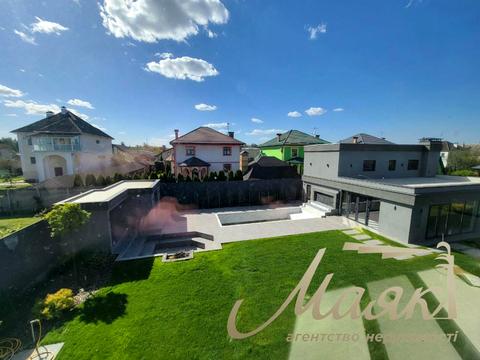 будинок за адресою Квітнева вул.