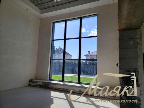 будинок за адресою Квітнева вул.