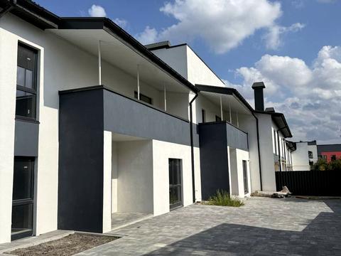 будинок за адресою Молодіжна вул.