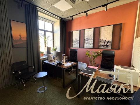 коммерческая по адресу Богдана Хмельницкого ул., 17