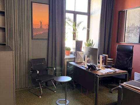 коммерческая по адресу Богдана Хмельницкого ул., 17