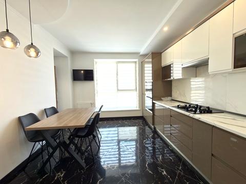 квартира за адресою 22 Січня вул., 114г