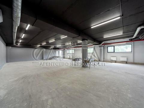 комерційна за адресою Лісова, 12