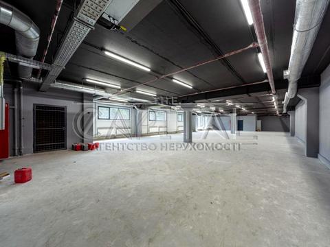 комерційна за адресою Лісова, 12