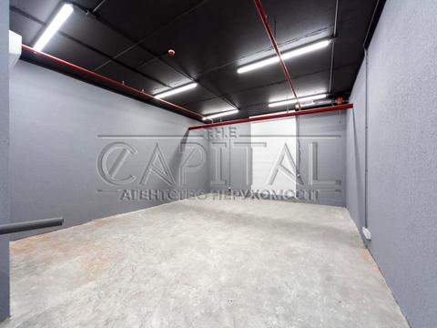 комерційна за адресою Лісова, 12