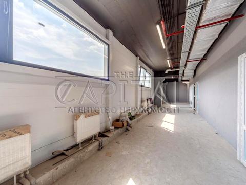 комерційна за адресою Лісова, 12