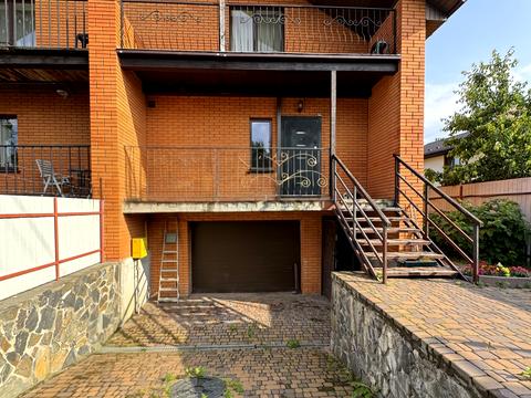 дом по адресу Озерна