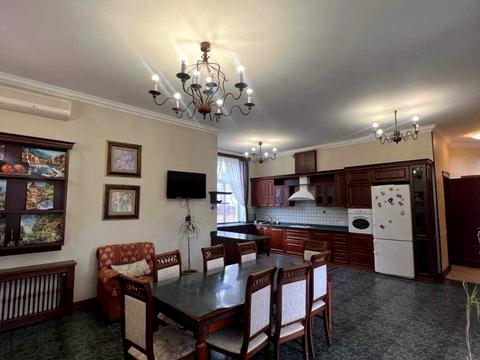 будинок за адресою Сергія Єфремова вул. (Академіка Вавілова)