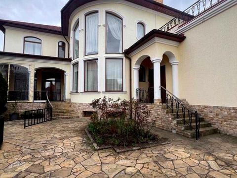 будинок за адресою Сергія Єфремова вул. (Академіка Вавілова)