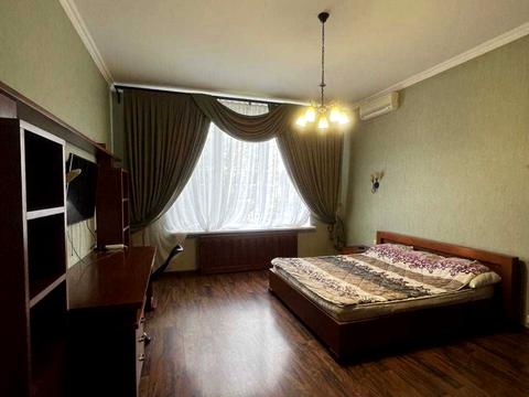 будинок за адресою Сергія Єфремова вул. (Академіка Вавілова)