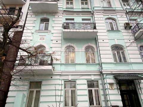 коммерческая по адресу Киев, Михайла Коцюбинського ул., 5