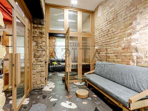 комерційна за адресою Богдана Хмельницького вул., 33/34